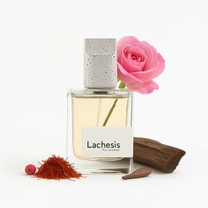 عطر زنانه لَچسیس کلار 50 میل با رایحه گلی، چوبی و مُشکی – خرید از کاز کانسپت