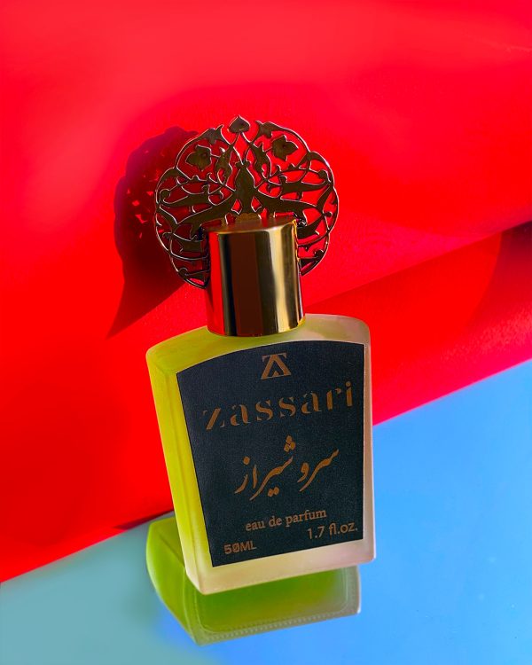 عطر سرو شیراز ضاصاری ZASSARI ادو پرفیوم زنانه با رایحه شیرین و گل‌فام